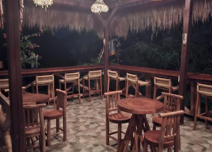 Riccio Guest House&cafe 4* Nusa Lembongan
