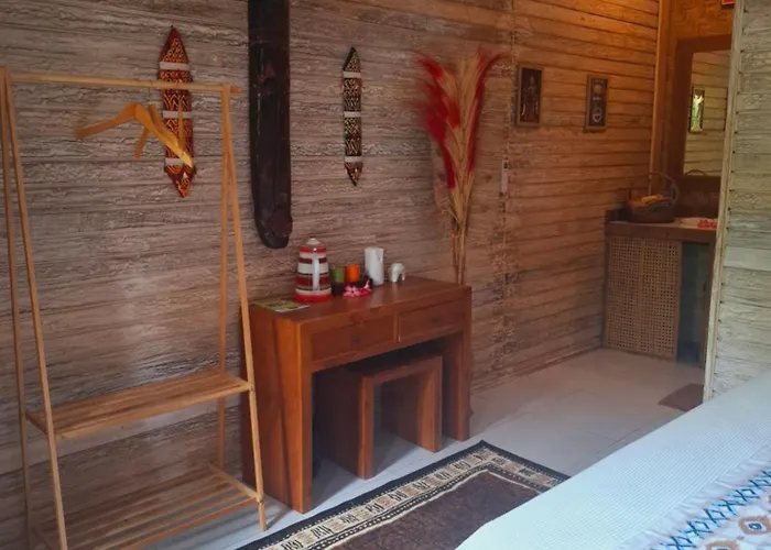 Riccio Guest House&cafe Nusa Lembongan